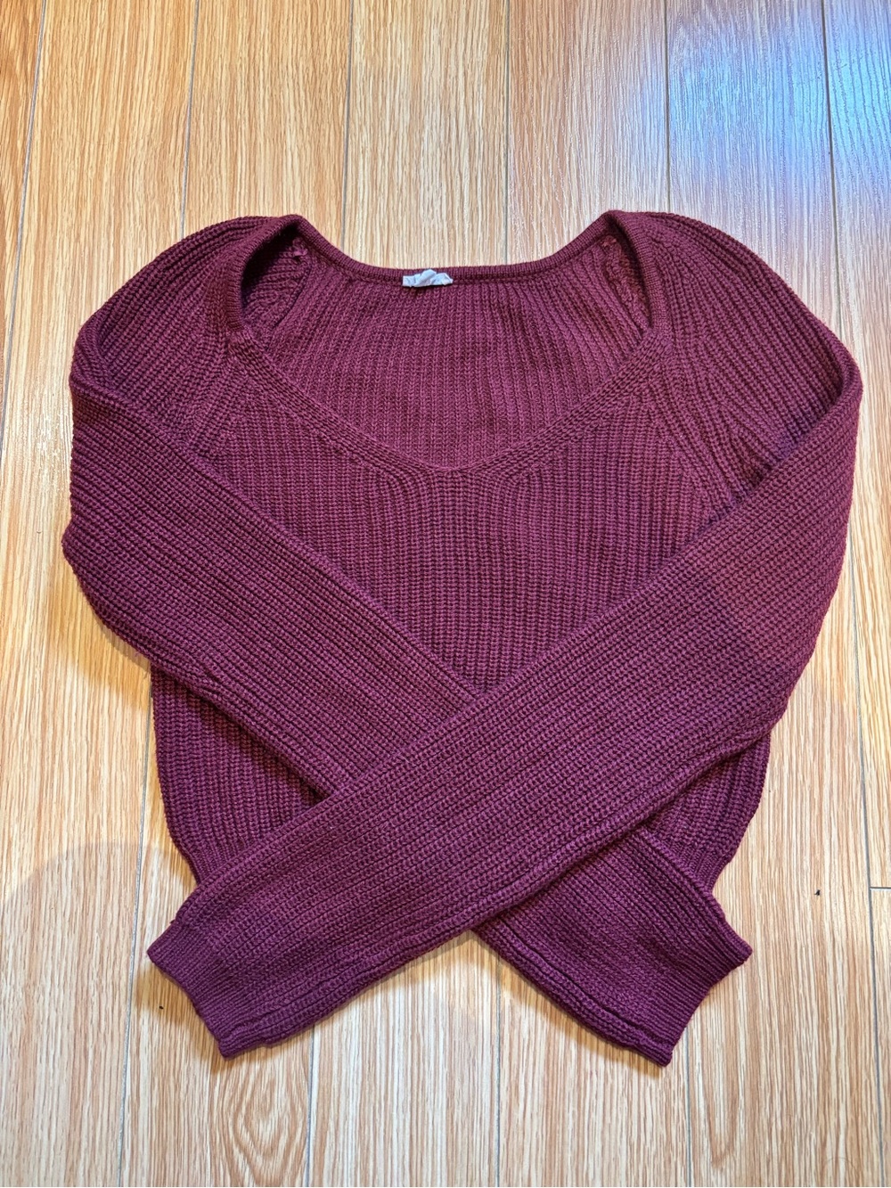 Garage Women's V-Neck Lightweight Knit Sweater - Burgundy